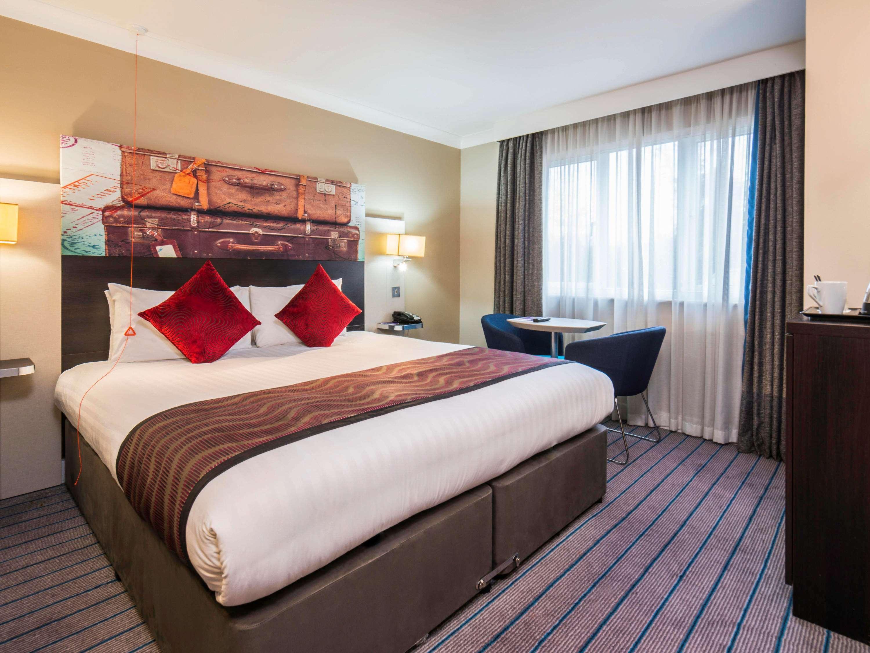 Mercure London Heathrow Airport Hillingdon Exterior foto