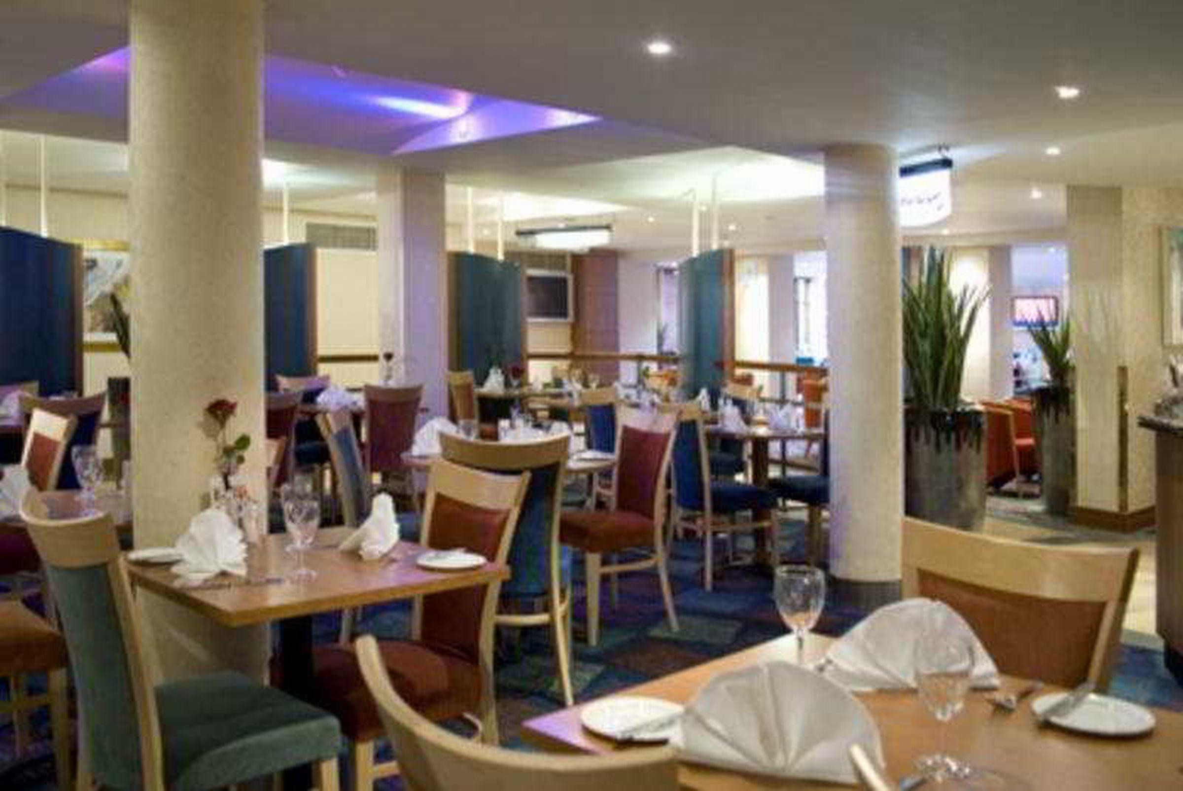 Mercure London Heathrow Airport Hillingdon Exterior foto
