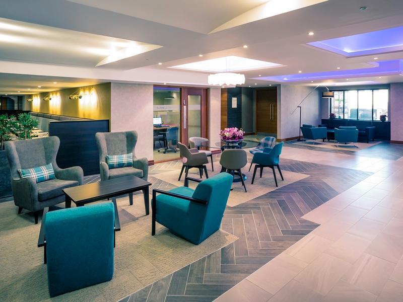 Mercure London Heathrow Airport Hillingdon Exterior foto