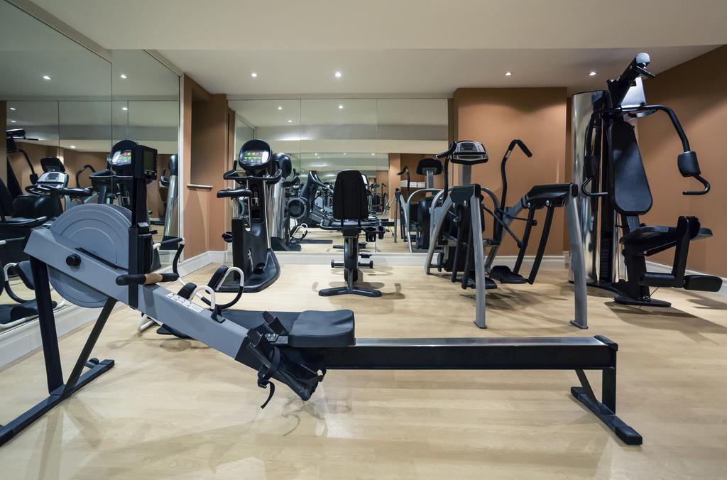 Mercure London Heathrow Airport Hillingdon Exterior foto